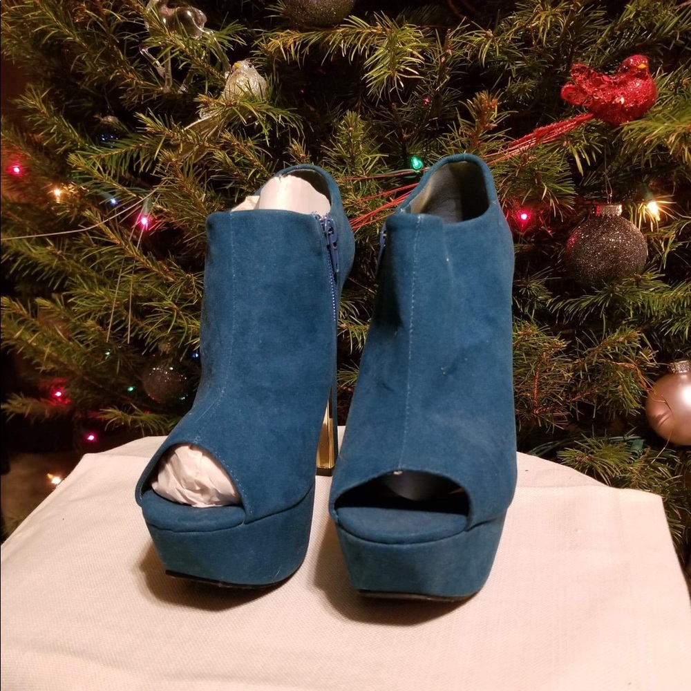 Booties with gold accent